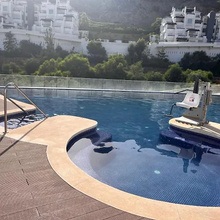 Luxurious In Nature Apartment *